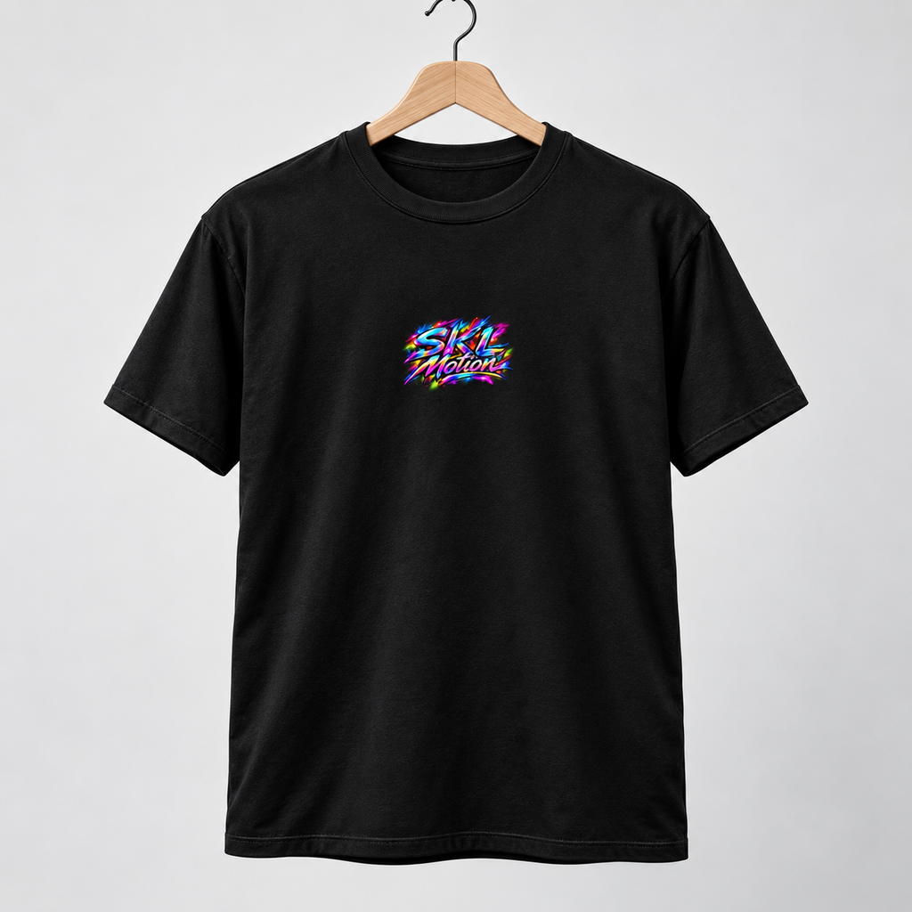 T-shirt basketball noir SKL Motion vue de face sur cintre avec logo poitrine multicolore